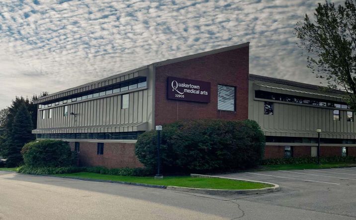 Pictures of Office property located at 32905 West 12 Mile Road, Farmington Hills, MI 48334 for lease - image #1