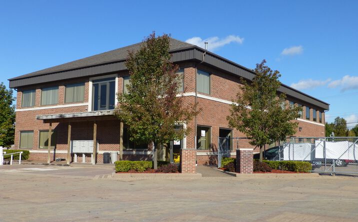 Pictures of Office property located at 4454 22 Mile Rd, Utica, MI 48317 for lease - image #1