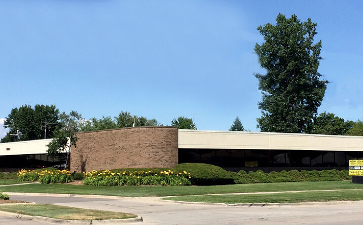 Pictures of Office property located at 18263 Ten Mile Road, Roseville, MI 48066 for lease - image #1