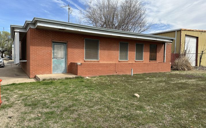 Pictures of Office, Industrial property located at 1245 NW 2nd St, Oklahoma City, OK 73106 for lease - image #1