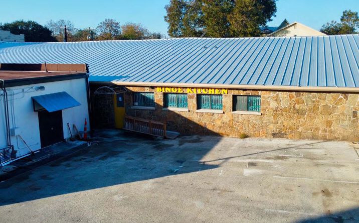 Pictures of Retail, Restaurant property located at 121 Fredericksburg St, San Marcos, TX 78666 for lease - image #1