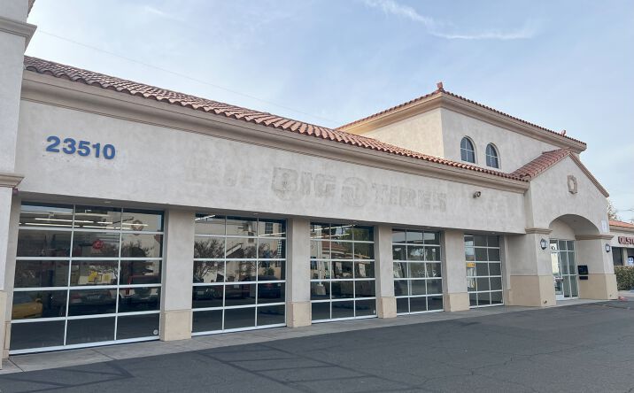 Pictures of Retail, Industrial property located at 23510 Valencia Blvd, Santa Clarita, CA 91355 for lease - image #1