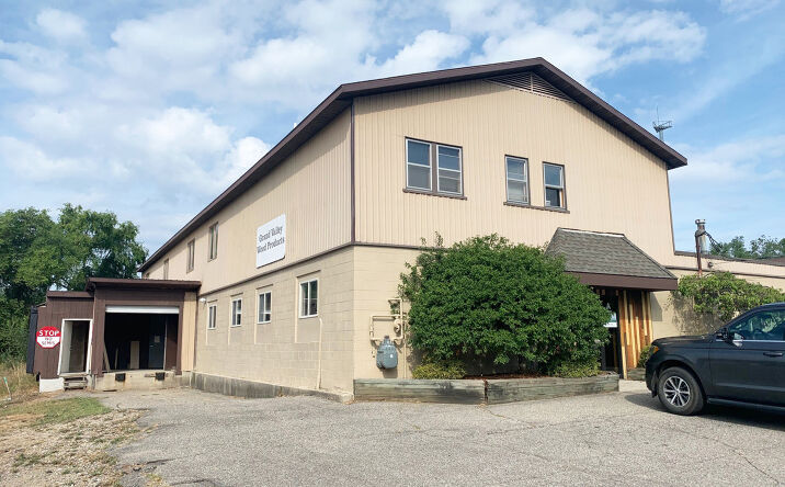 Pictures of Industrial property located at 3113 Hillcroft Ave SW, Grand Rapids, MI 49548 for lease - image #1