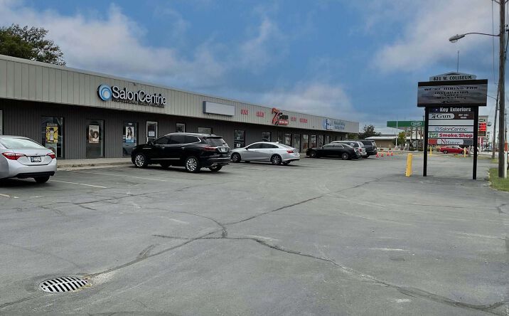 Pictures of Retail property located at 821 Coliseum Blvd W, Fort Wayne, IN 46808 for lease - image #1