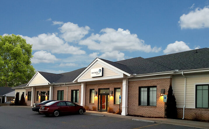 Pictures of Office property located at 2901-2949 Fox Chase Ln, Midlothian, VA 23112 for lease - image #1