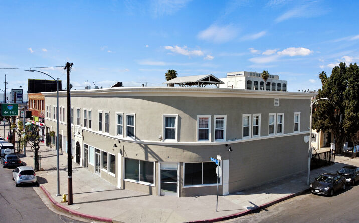 Pictures of Retail, Office, Special Purpose property located at 2157 W Washington Blvd, Los Angeles, CA 90018 for lease - image #1