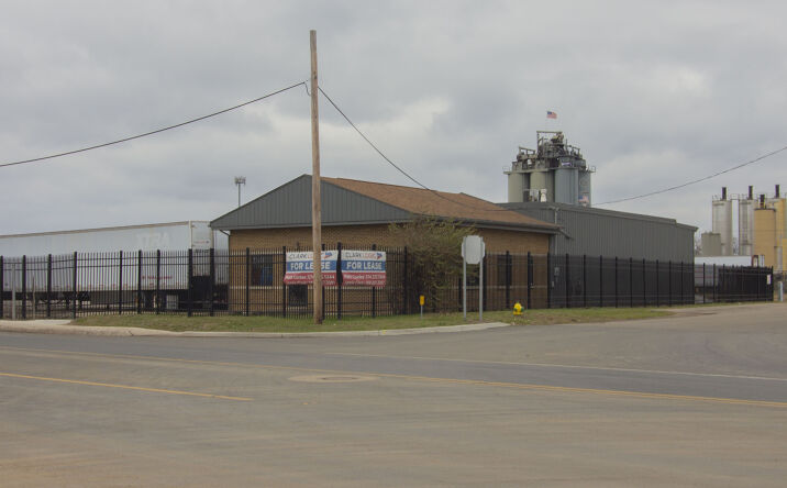 Pictures of Industrial, Retail, Office property located at 2015 Lake Street, Kalamazoo, MI 49001 for lease - image #1