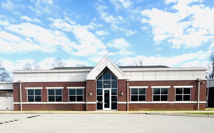 Pictures of Retail, Office, Special Purpose property located at 901 Professional Park Dr, Clarksville, TN 37040 for lease - image #1