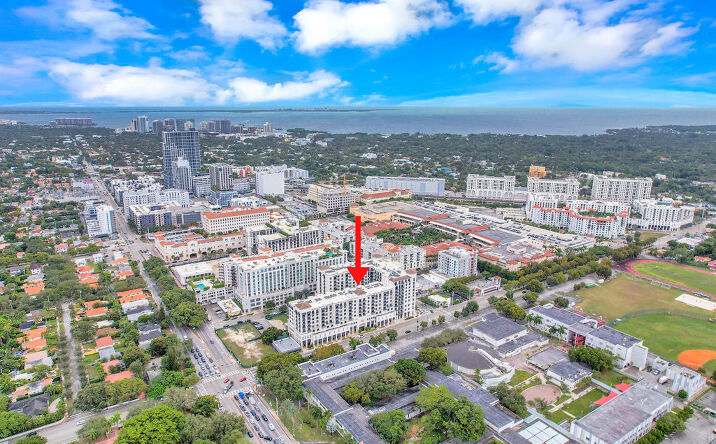 Pictures of Retail, Office property located at 301 Altara Ave, Coral Gables, FL 33146 for lease - image #1
