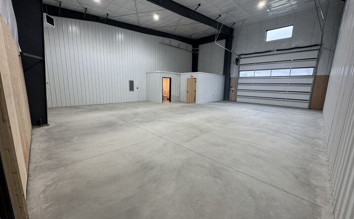 Pictures of Industrial property located at 647 7th St, Ponderay, ID 83852 for lease - image #1
