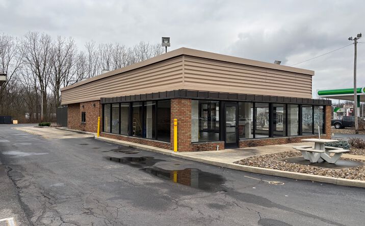 Pictures of Retail, Restaurant property located at 1266 Canton Rd, Akron, OH 44312 for lease - image #1