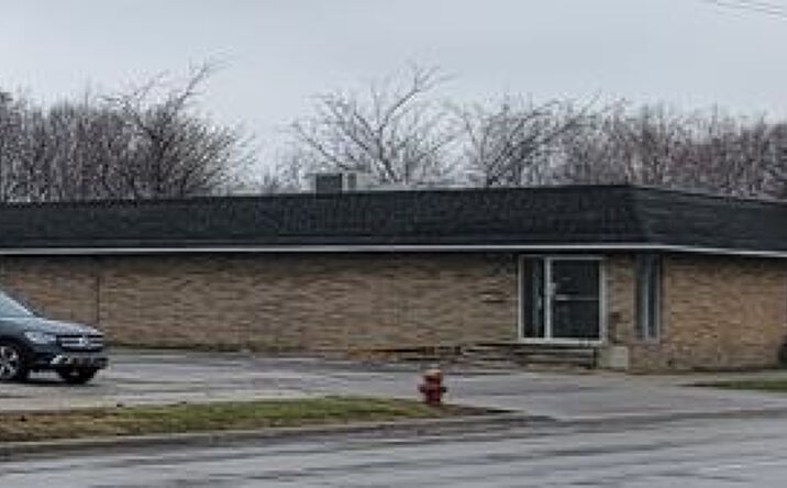 Pictures of Retail property located at 11721 Bellaire Rd, Cleveland, OH 44135 for lease - image #1