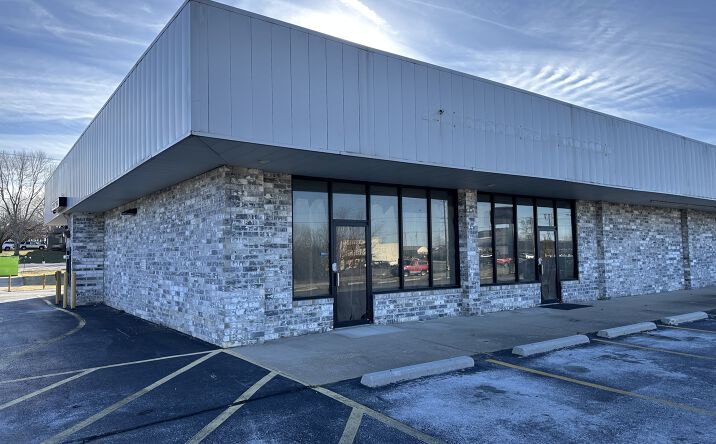 Pictures of Retail property located at 7130-7154 MO-14, Sparta, MO 65753 for lease - image #1
