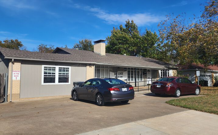 Pictures of Office property located at 117 E Park Row Dr, Arlington, TX 76010 for lease - image #1