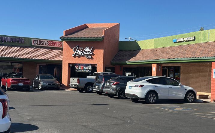 Pictures of Retail property located at 24 W Camelback Rd, Phoenix, AZ 85013 for lease - image #1