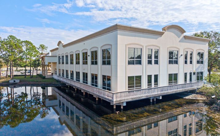 Pictures of Office property located at 10200 49th St N, Clearwater, FL 33762 for lease - image #1