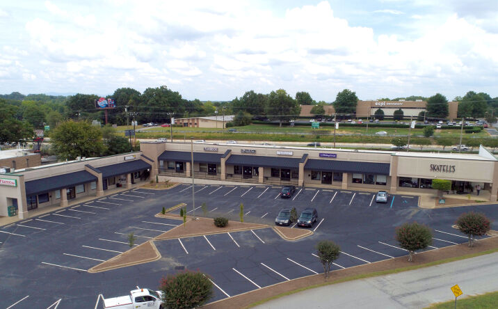 Pictures of Office property located at 743 Congaree Rd, Greenville, SC 29607 for lease - image #1