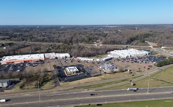 Pictures of Retail, Office property located at 6351 Interstate 55 North Frontage Rd, Jackson, MS 39213 for lease - image #1