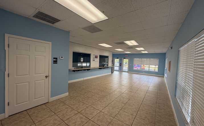 Pictures of Retail, Office property located at 1936 SE Port St Lucie Blvd, Port St. Lucie, FL 34952 for lease - image #1