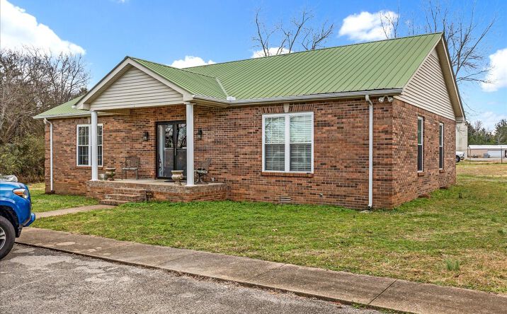 Pictures of Retail, Industrial property located at 2528 Halls Hill Pike, Murfreesboro, TN 37130 for lease - image #1