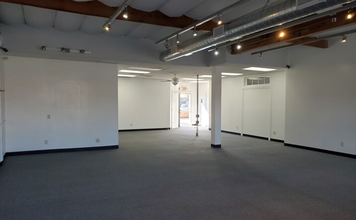 Pictures of Retail, Office property located at 330 W Felicita Ave, Escondido, CA 92025 for lease - image #1