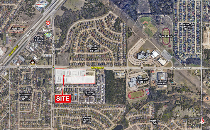Pictures of Retail property located at 914 E Pleasant Run Rd, Cedar Hill, TX 75104 for lease - image #1