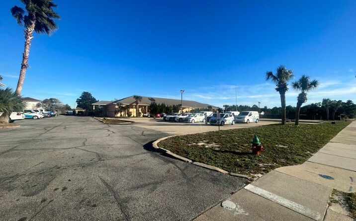 Pictures of Industrial property located at 101 Mattie M Kelly Blvd, Destin, FL 32541 for lease - image #1