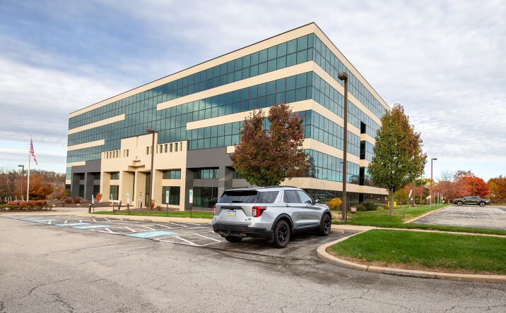 Pictures of Office property located at 3000 Park Ln Dr, Pittsburgh, PA 15275 for lease - image #1