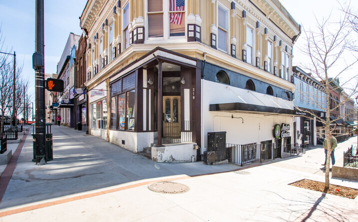 Pictures of Retail property located at 198 College Ave, Athens, GA 30601 for lease - image #1
