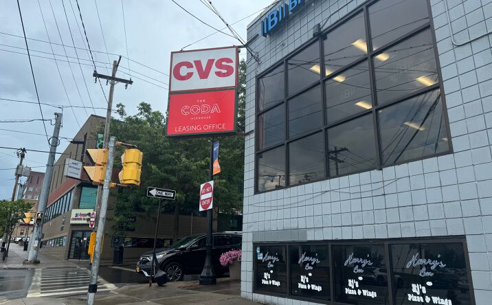 Pictures of Retail property located at 700 S Crouse Ave, Syracuse, NY 13210 for lease - image #1