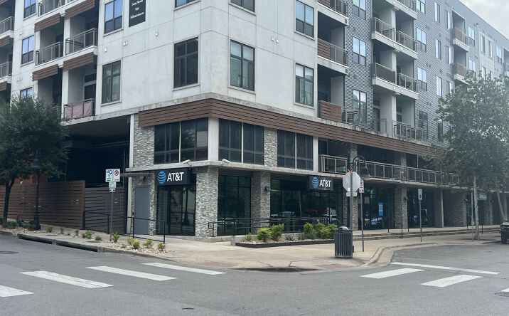 Pictures of Retail, Office, Restaurant property located at 1001 E 6th St, Austin, TX 78702 for lease - image #1