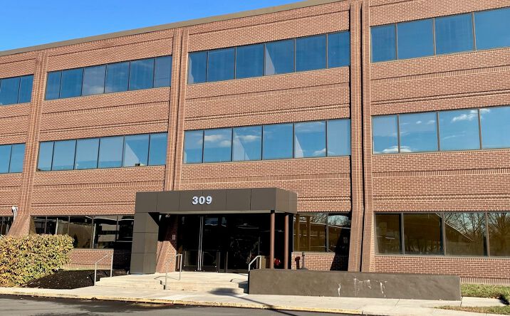 Pictures of Office property located at 309 Fellowship Rd, Mt Laurel Township, NJ 08054 for lease - image #1