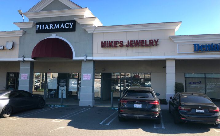 Pictures of Retail property located at 19522-19598 Ventura Blvd, Tarzana, CA 91356 for lease - image #1