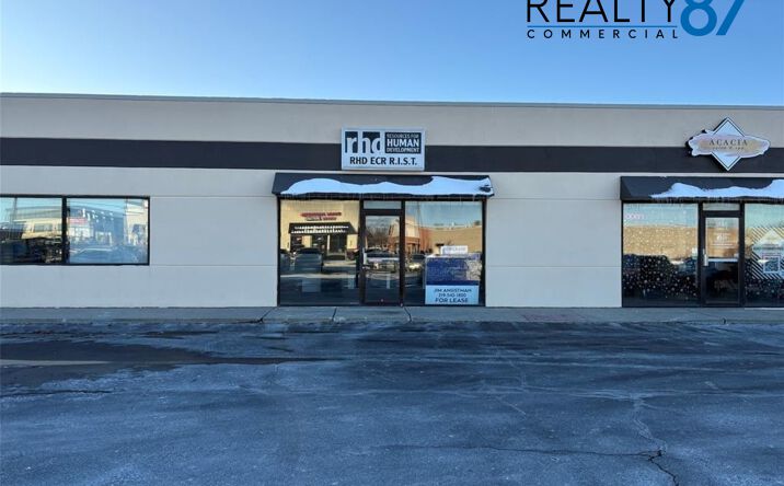Pictures of Retail, Office property located at 1146 Blairs Ferry Rd NE, Cedar Rapids, IA 52402 for lease - image #1