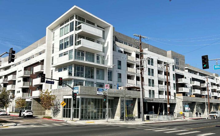 Pictures of Retail property located at 6625 Reseda Blvd, Los Angeles, CA 91335 for lease - image #1