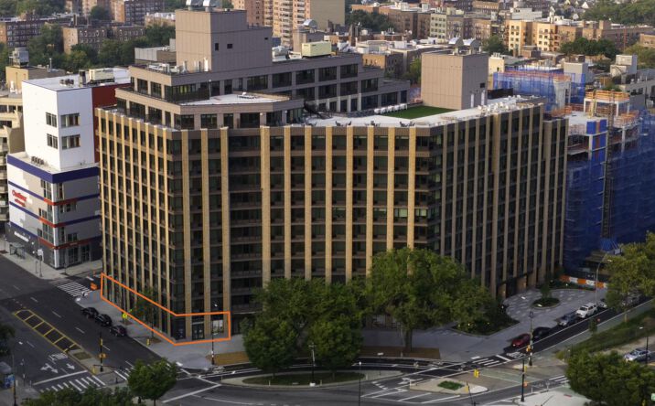 Pictures of Retail, Office property located at 1 Park Pt, Brooklyn, NY 11218 for lease - image #1