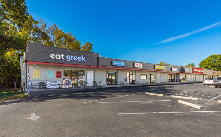 Pictures of Retail, Restaurant property located at 229 E Main St, West Jefferson, OH 43162 for lease - image #1