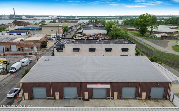 Pictures of Industrial property located at 141 Industrial Loop, Staten Island, NY 10309 for lease - image #1