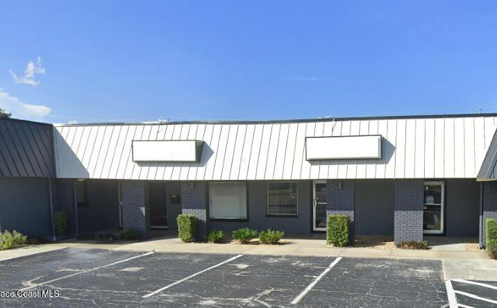 Pictures of Retail property located at 513 N Harbor City Blvd, Melbourne, FL 32935 for lease - image #1