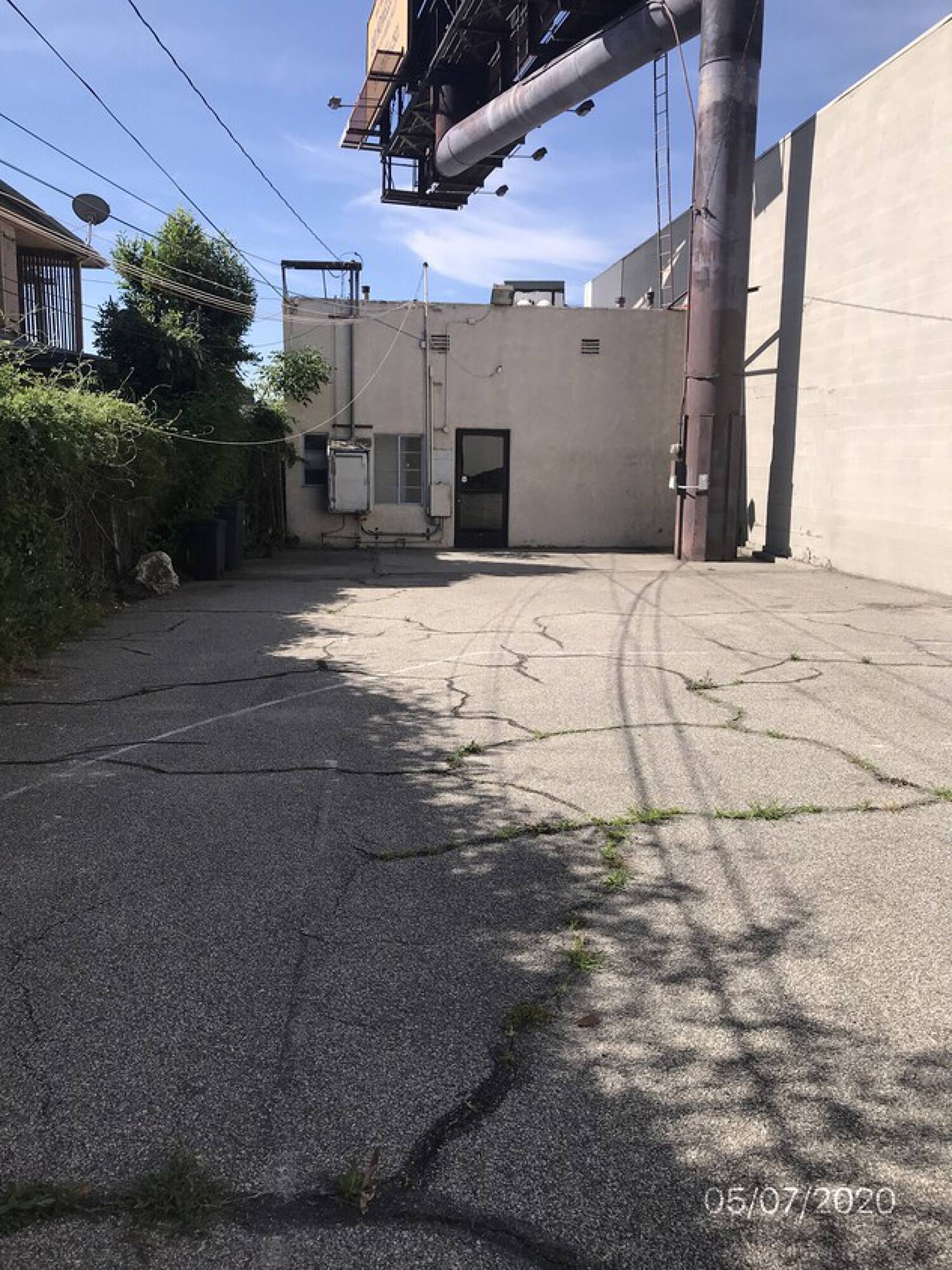 9748243