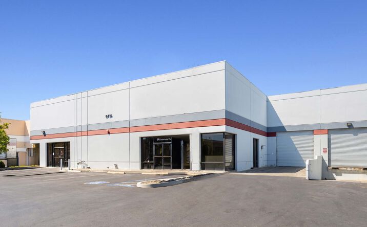 Pictures of Industrial property located at 8410 Arjons Dr, San Diego, CA 92126 for lease - image #1