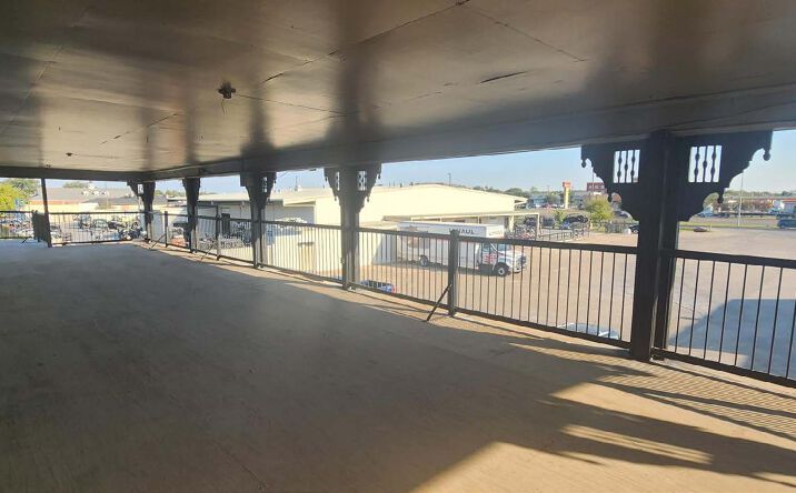 Pictures of Retail, Industrial property located at 119 E US Hwy 80, Forney, TX 75126 for lease - image #1