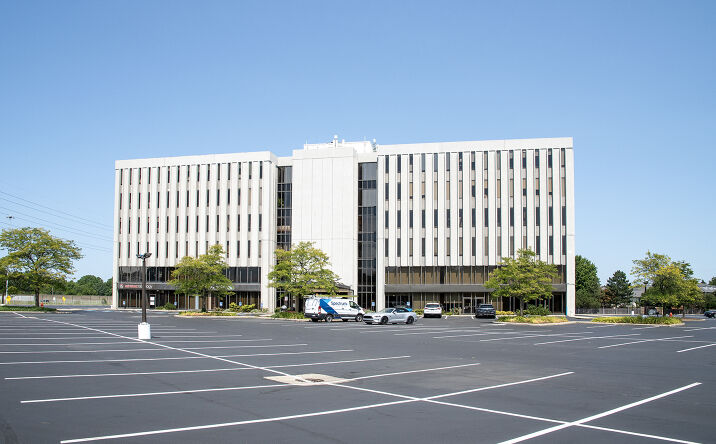 Pictures of Office property located at 29001 Cedar Rd, Lyndhurst, OH 44124 for lease - image #1