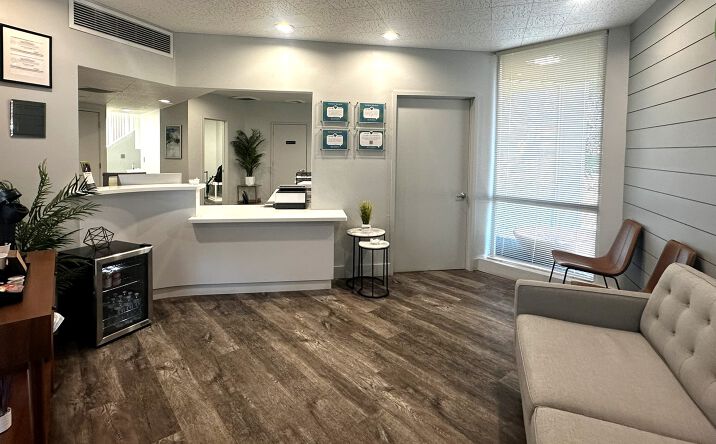 Pictures of Office property located at 310 N Wilmot Rd, Tucson, AZ 85711 for sales - image #1