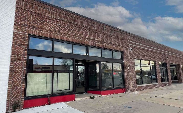 Pictures of Retail property located at 1507 1st Ave SE, Cedar Rapids, IA 52402 for lease - image #1