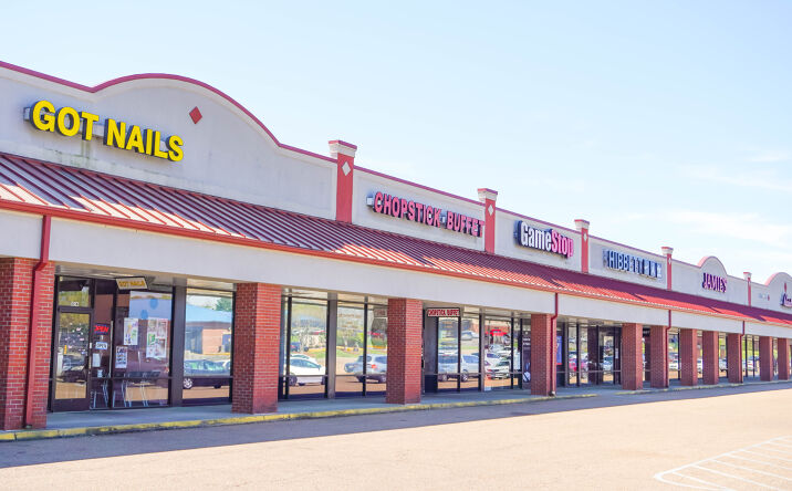 Pictures of Retail, Office, Restaurant property located at 1001 Hampstead Blvd, Clinton, MS 39056 for lease - image #1