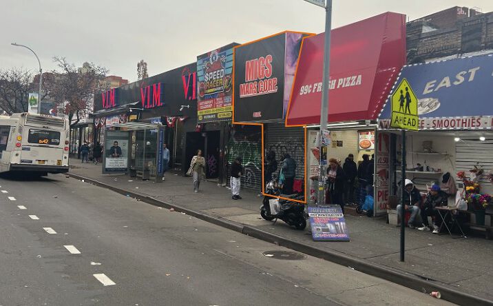 Pictures of Retail property located at 4-6 E Burnside Ave, The Bronx, NY 10452 for lease - image #1