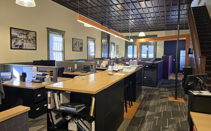Pictures of Office property located at 3723 Pearl Rd, Cleveland, OH 44109 for lease - image #1