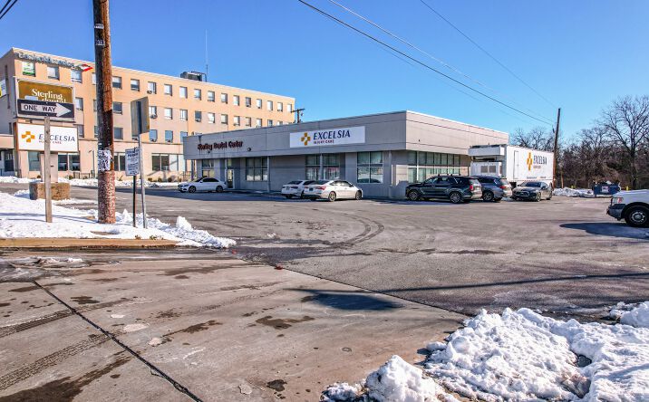 Pictures of Retail, Office, Restaurant property located at 7503 Annapolis Rd, Hyattsville, MD 20784 for lease - image #1