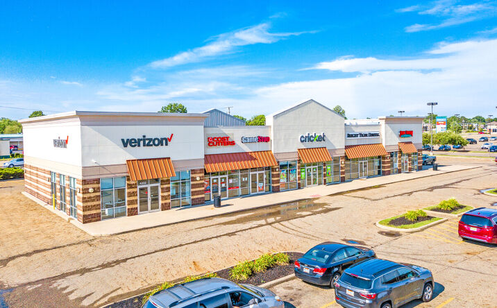 Pictures of Retail property located at 4322 Tuscarawas St W, Canton, OH 44708 for lease - image #1